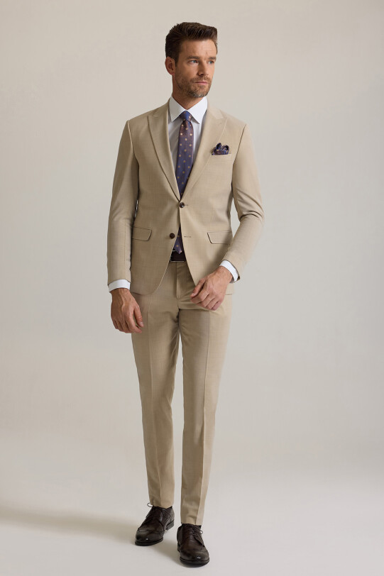 Erkek Bej Slim Fit Sivri Yaka Takım Elbise