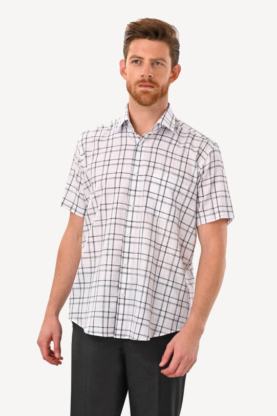 Erkek Beyaz Kısa Kol Regular Fit Yaka Düğmeli Gömlek