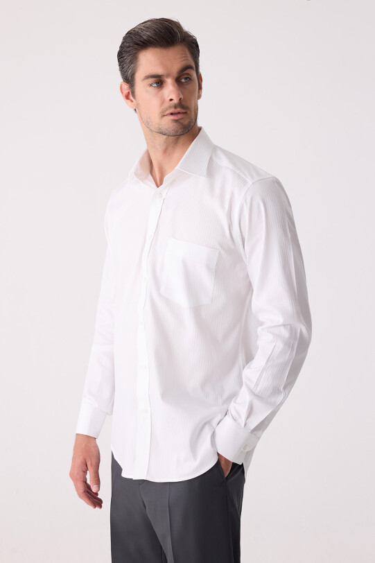 Erkek Beyaz Uzun Kol Klasik Kesim Çizgili Gömlek