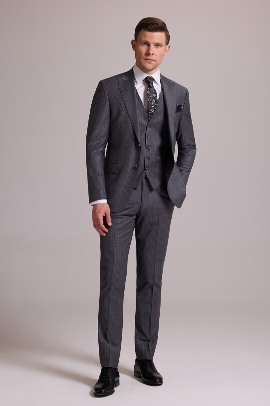 Erkek Gri Çizgili Slim Fit Çizgili Kırlangıç Yaka Yelekli Takım Elbise