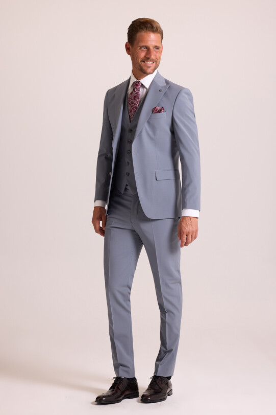 Erkek Gri Slim Fit Sivri Yaka Yelekli Takım Elbise