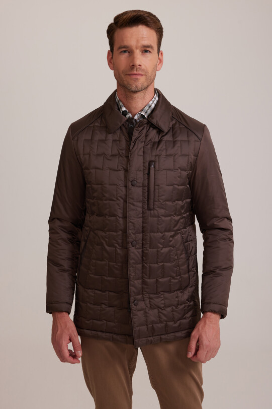 Erkek Kahverengi Regular Fit Kare Desenli Yakalı Kaban