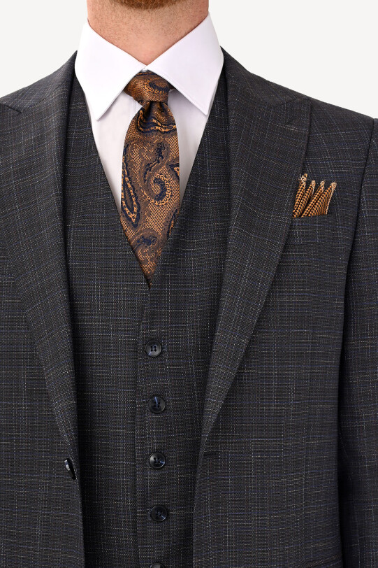 Erkek Kahverengi Regular Fit Sivri Yaka Yelekli Takım Elbise