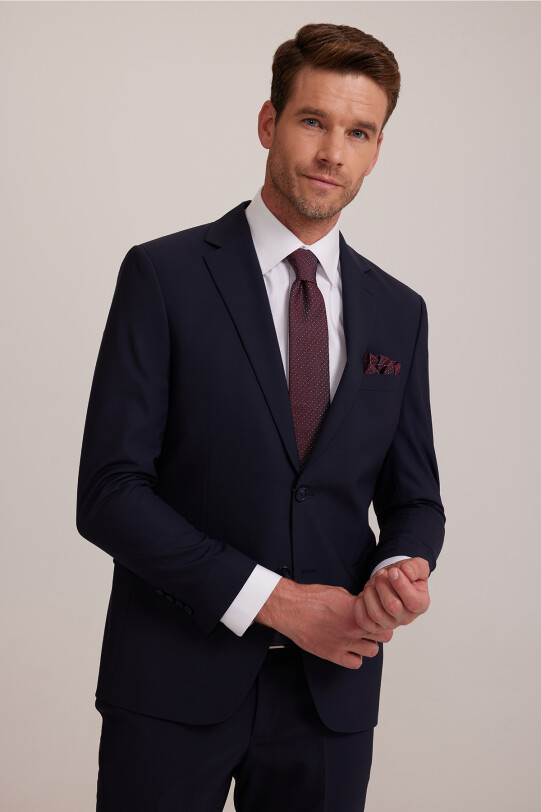 Erkek Koyu Lacivert Slim Fit %100 Yün Takım Elbise