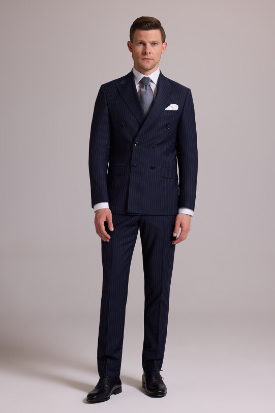 Erkek Lacivert Çizgili Slim Fit Sivri Yaka Kruvaze %100 Yün Takım Elbise