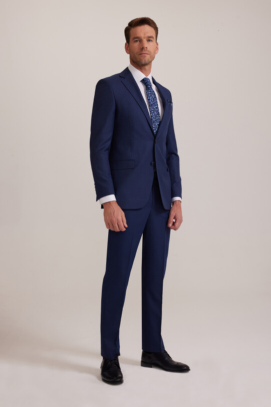 Erkek Lacivert Kareli Klasik Takım Elbise