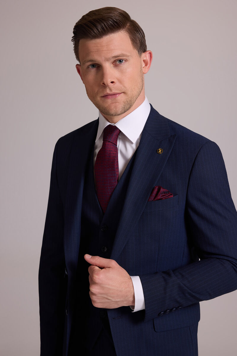 Erkek Lacivert Slim Fit Sivri Yaka Yelekli %100 Yün Takım Elbise - 5