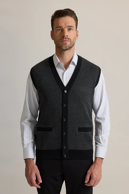 Erkek Siyah Desenli Triko Yelek