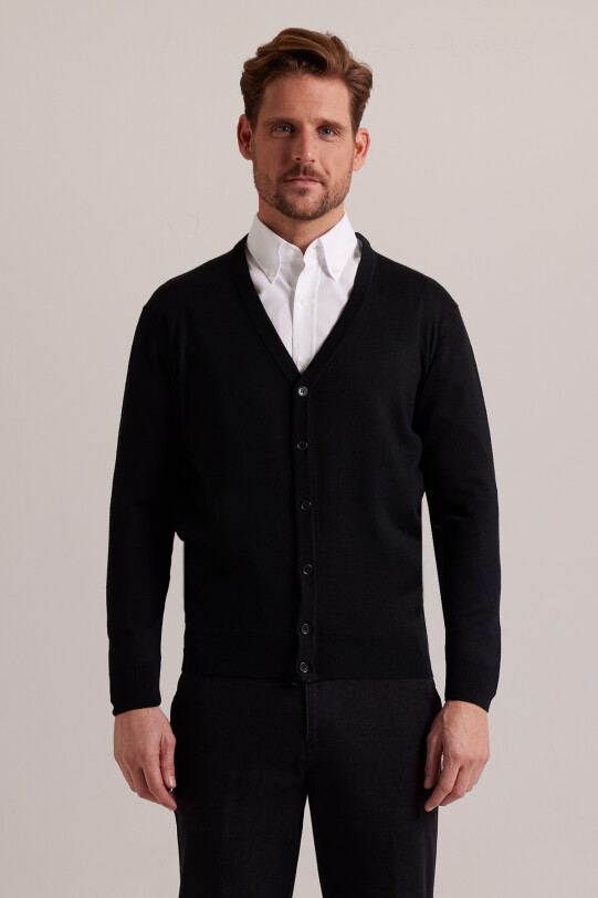 Erkek Siyah Düğmeli Triko Hırka