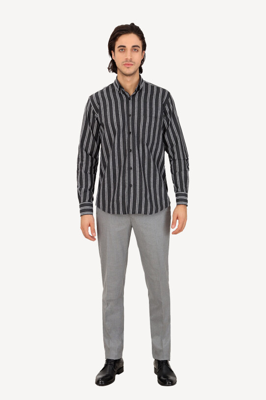 Erkek Siyah Gri Uzun Kol Regular Fit Çizgili Yaka Düğmeli Gömlek