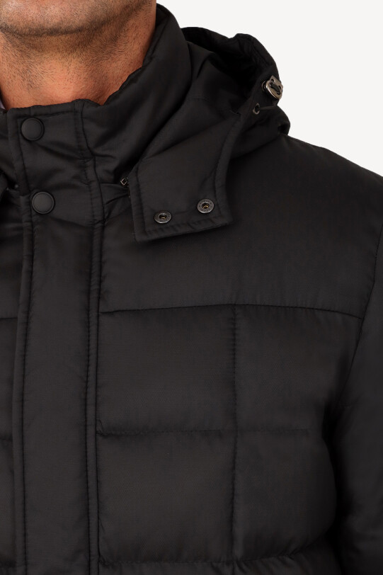 Erkek Siyah Kapüşonlu Klasik Kaban