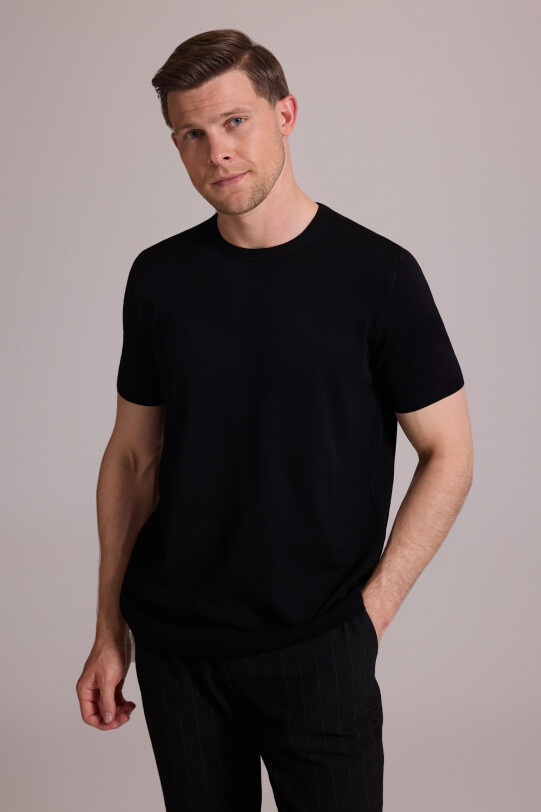 Erkek Siyah Regular Fit Bisiklet Yaka Triko Tişört