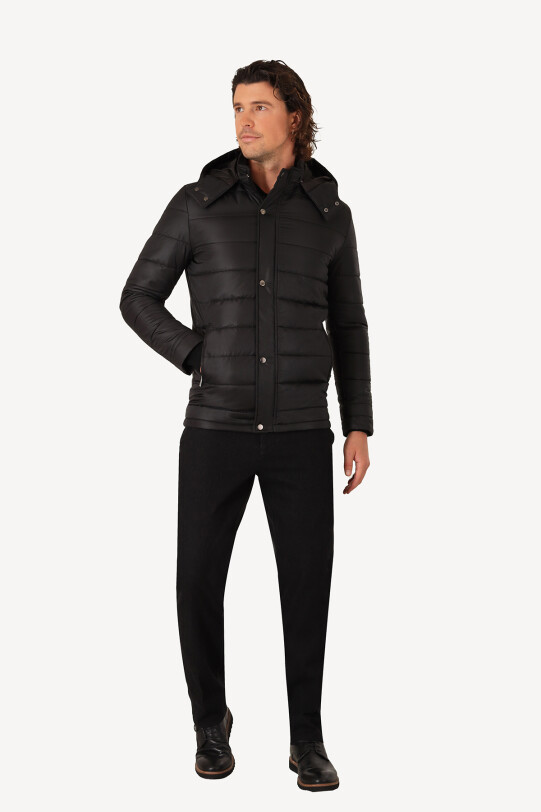 Erkek Siyah Regular Fit Kapüşonlu Kaban