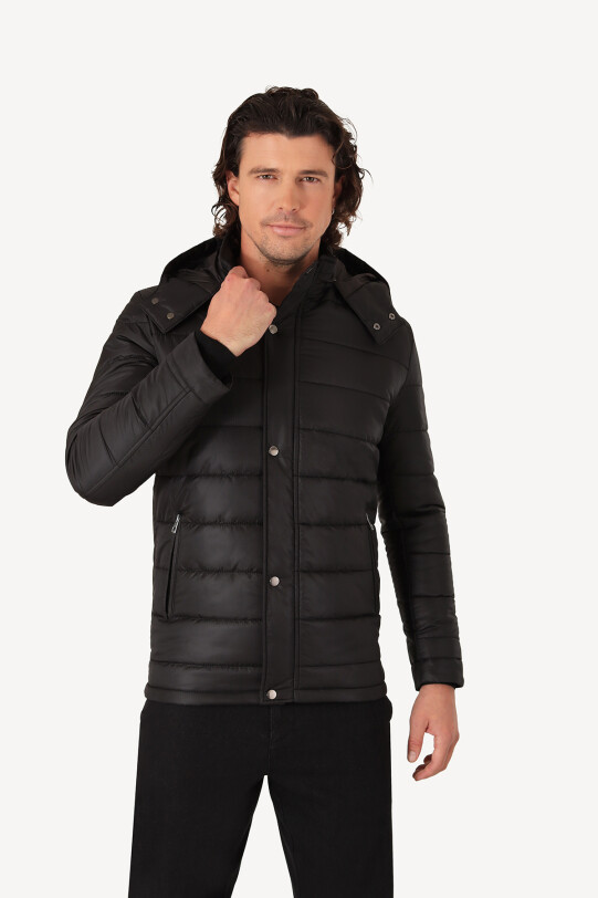 Erkek Siyah Regular Fit Kapüşonlu Kaban