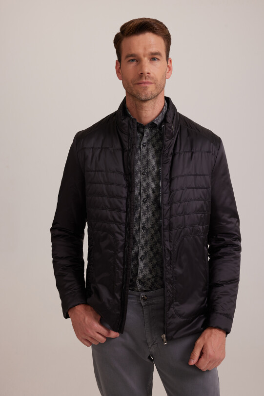 Erkek Siyah Regular Fit Kışlık Spor Gizli Kapüşon Mont