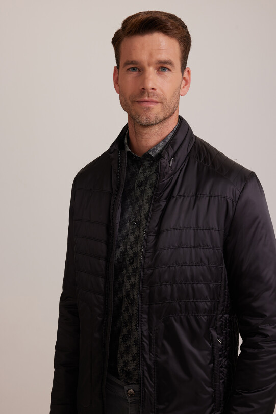 Erkek Siyah Regular Fit Kışlık Spor Gizli Kapüşon Mont