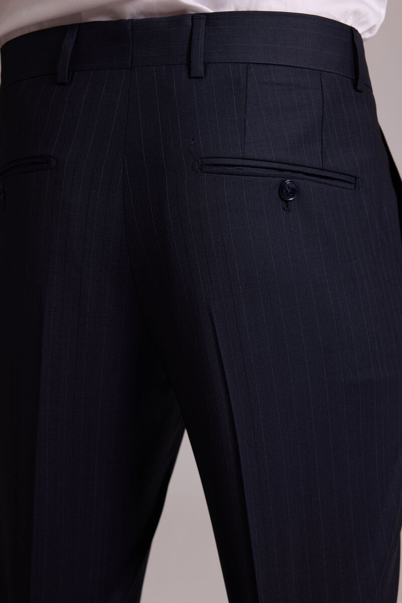 Erkek Siyah Slim Fit Sivri Yaka Yün Yelekli Çizgili Takım Elbise - 11