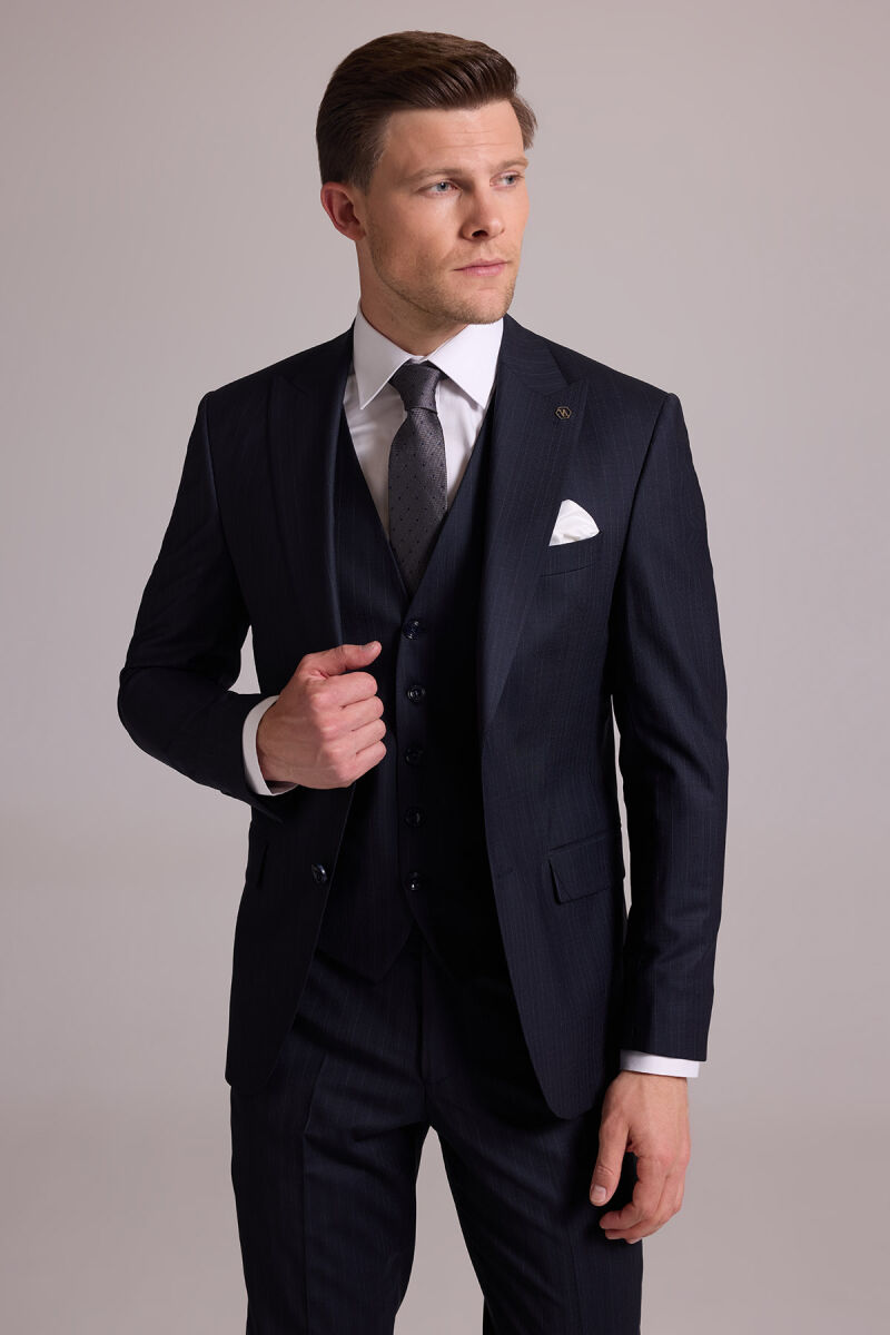 Erkek Siyah Slim Fit Sivri Yaka Yün Yelekli Çizgili Takım Elbise - 2